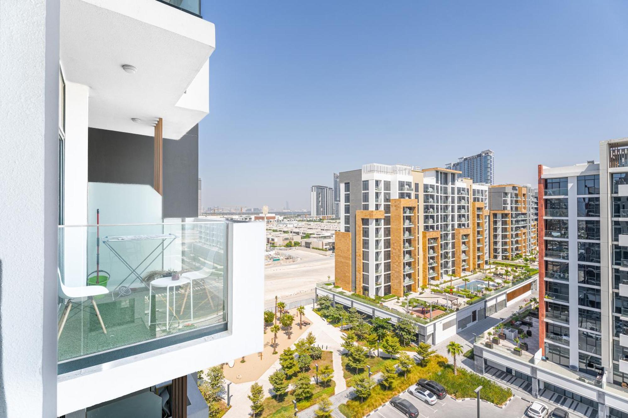 Escape24 Stylish Studio Azizi Riviera 8 Meydan One Dubai Eksteriør billede