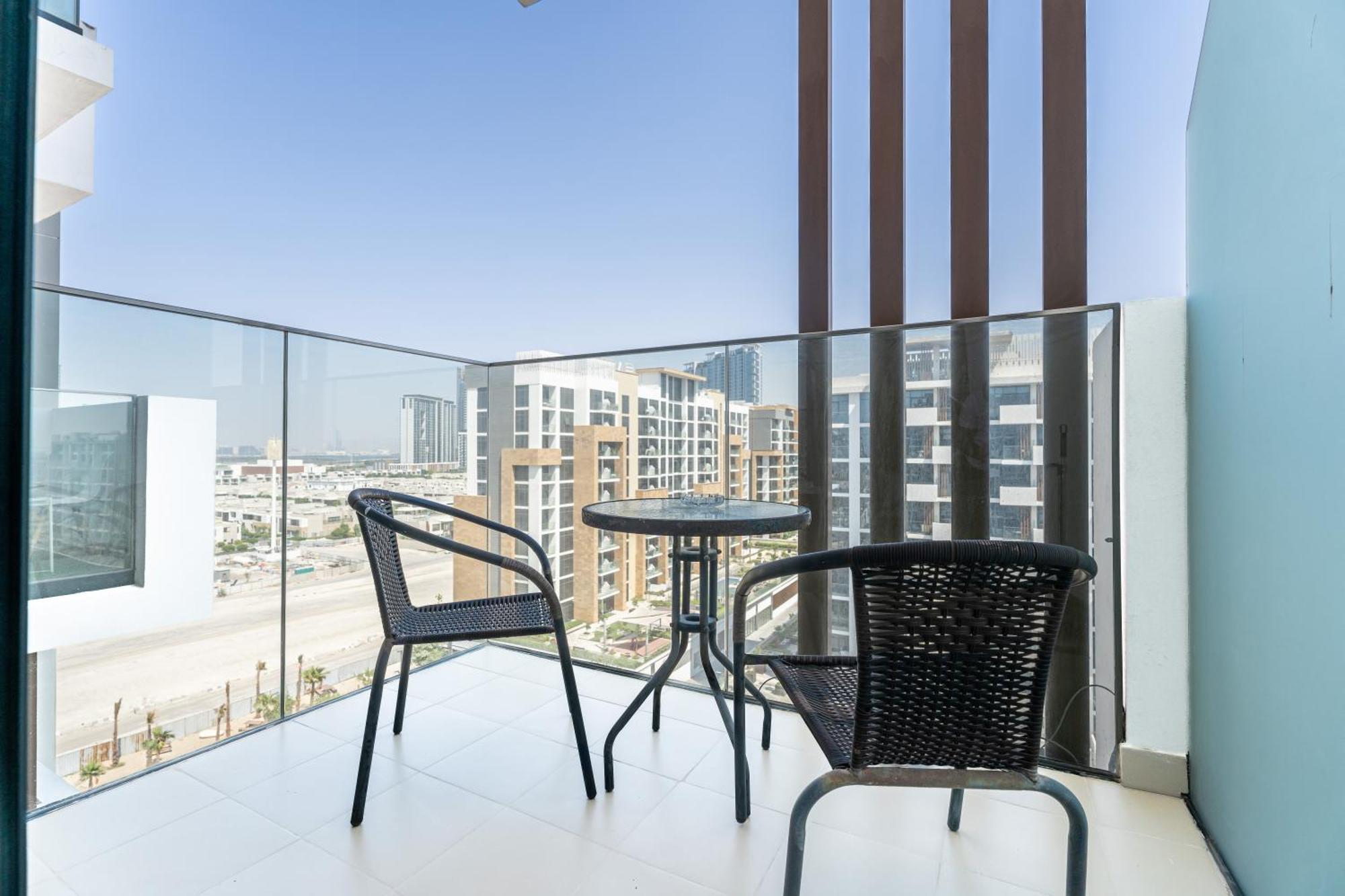 Escape24 Stylish Studio Azizi Riviera 8 Meydan One Dubai Eksteriør billede